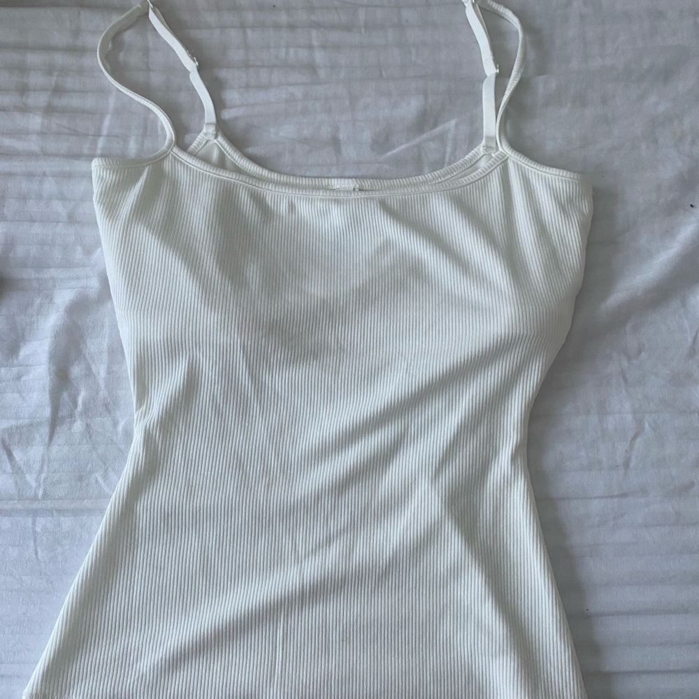Never worn White Ribbed Women's Top SKIMS